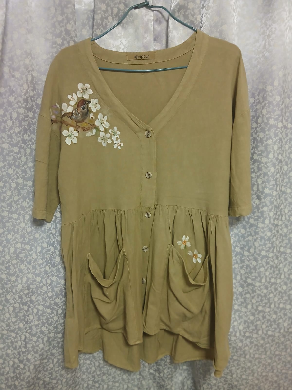 Wing Arts and Crafts 手繪衫